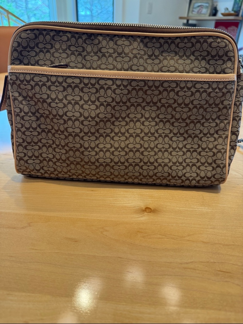 Coach Toiletry Case in Brown with Tan Trim - Picture 2 of 6